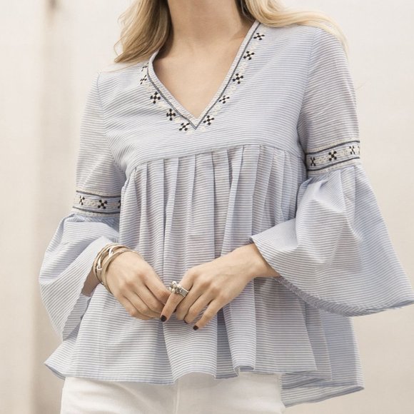 Anthro Moon River Pinstripe Embroidered Top M - Picture 2 of 13